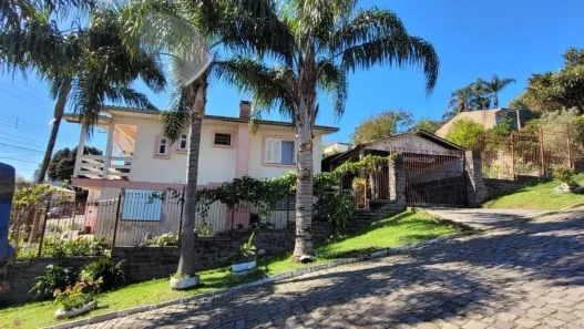Casa com 3 Quartos à venda, 126m² no Primeiro de Maio, Farroupilha