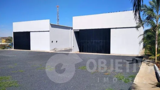 Galpão/Depósito/Armazém para alugar, 439m² no Distrito Industrial, Uberlândia