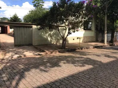 Casa com 3 Quartos à venda, 219m² no Centro, Araraquara