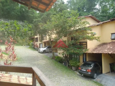 Casa com 2 Quartos à venda, 140m² no Maria Paula, São Gonçalo