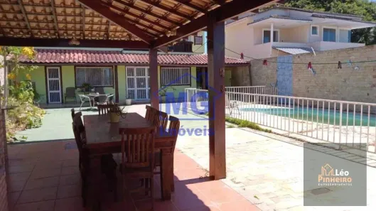 Casa com 2 Quartos à venda, 380m² no São Marcos, Macaé