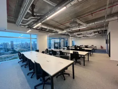 Sala Comercial para alugar, 2400m² no Vila Cordeiro, São Paulo