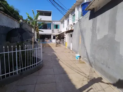 Casa com 3 Quartos à venda, 250m² no Realengo, Rio de Janeiro