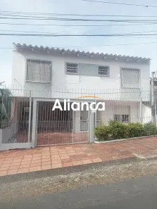 Casa com 3 Quartos para alugar, 250m² no Teresópolis, Porto Alegre