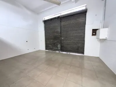 Galpão/Depósito/Armazém para alugar, 125m² no Vila Gomes, São Paulo
