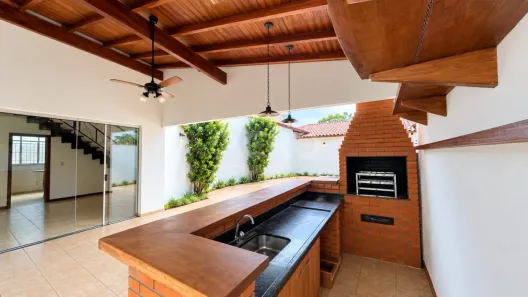 Casa de Condomínio com 4 Quartos para alugar, 360m² no Vila Serrão, Bauru