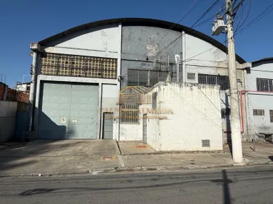 Galpão/Depósito/Armazém para alugar, 879m² no Piratininga, Osasco