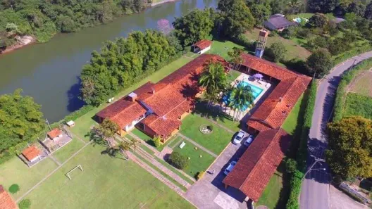 Fazenda/Sítio com 7 Quartos à venda, 1300m² no Vale dos Eucaliptos, Guararema
