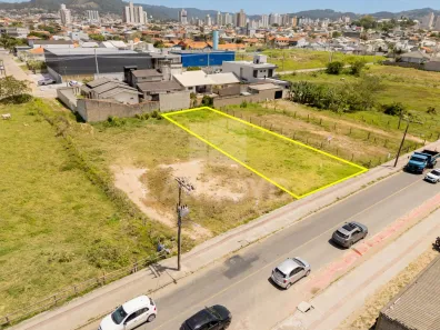 Lote/Terreno à venda, 463m² no Centro, Tubarão