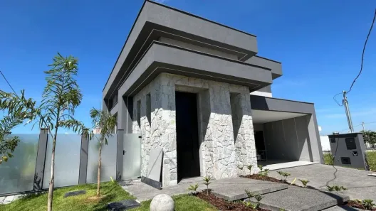 Casa de Condomínio com 3 Quartos à venda, 177m² no Jardins Capri, Senador Canedo