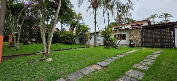 Casa de Condomínio com 3 Quartos à venda, 380m² no Altos de São Fernando, Jandira