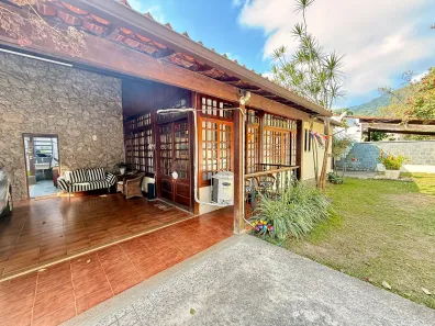 Casa com 3 Quartos à venda, 180m² no Itaipu, Niterói