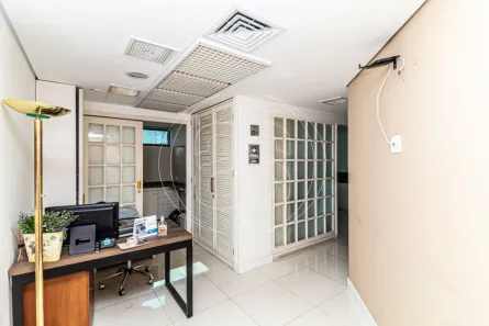 Sala Comercial para venda ou aluguel, 50m² no Moema, São Paulo