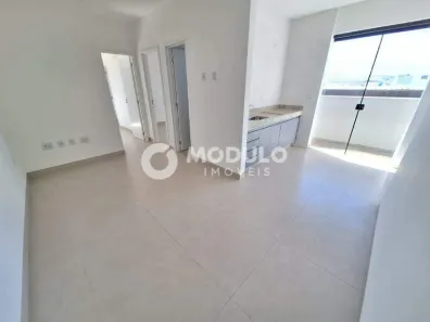 Apartamento com 2 Quartos para alugar, 75m² no Santa Mônica, Uberlândia
