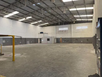 Galpão/Depósito/Armazém para alugar, 900m² no Antártica, Praia Grande