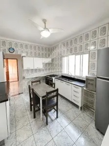 Casa com 3 Quartos para venda ou aluguel, 250m² no Palmeiras, Araçatuba