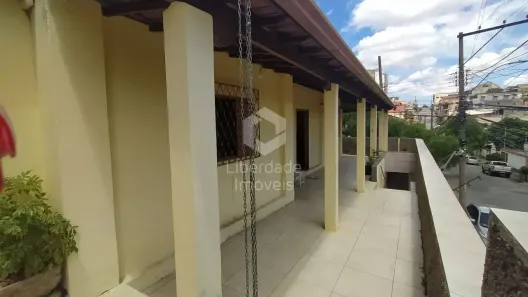 Casa com 3 Quartos à venda, 191m² no Concórdia, Belo Horizonte