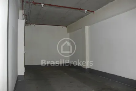 Ponto Comercial à venda, 50m² no Recreio dos Bandeirantes, Rio de Janeiro