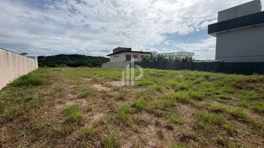 Lote/Terreno à venda, 741m² no Interlagos, Vila Velha
