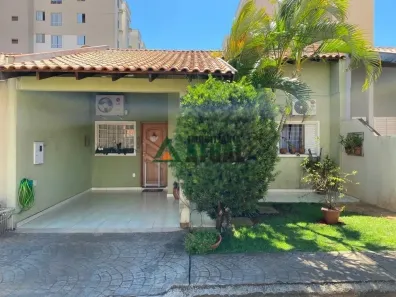 Casa de Condomínio com 3 Quartos à venda, 83m² no Conjunto Habitacional Santiago II, Londrina