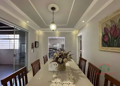 Casa com 5 Quartos à venda, 237m² no Jardim Monumento, Piracicaba