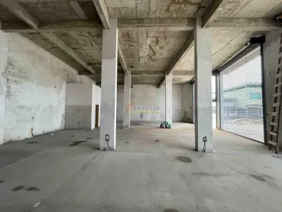 Ponto Comercial para alugar, 280m² no Santa Rosa, Divinópolis