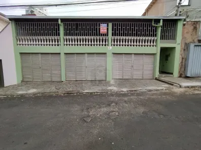Casa com 4 Quartos para alugar, 216m² no Lídice, Uberlândia