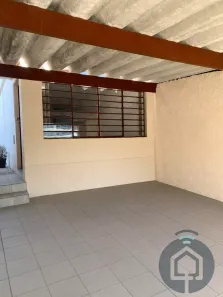 Sobrado com 3 Quartos para alugar, 110m² no Jardim Bandeirantes, São Roque