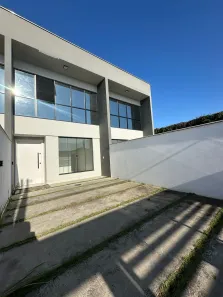 Casa com 3 Quartos à venda, 106m² no Boa Vista, Joinville