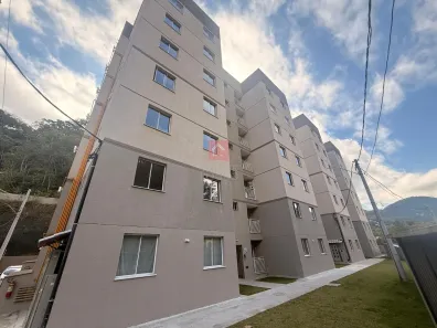 Apartamento com 2 Quartos à venda, 50m² no Duarte Silveira, Petrópolis