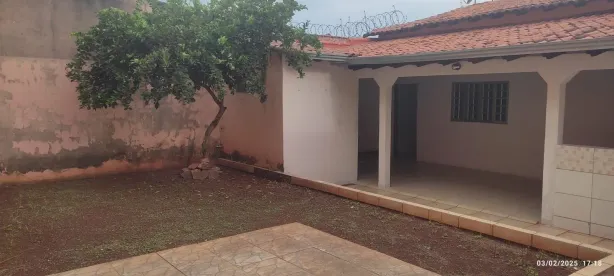 Casa com 2 Quartos à venda, 160m² no Jardim Patrícia, Uberlândia