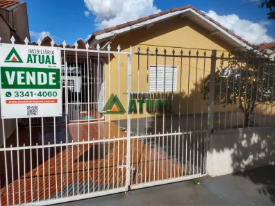 Casa com 3 Quartos à venda, 121m² no Aquilles Sthengel, Londrina