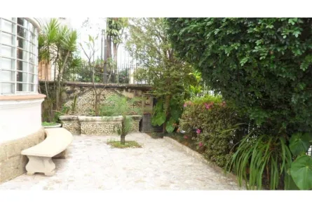 Casa com 3 Quartos à venda, 340m² no Mirandópolis, São Paulo