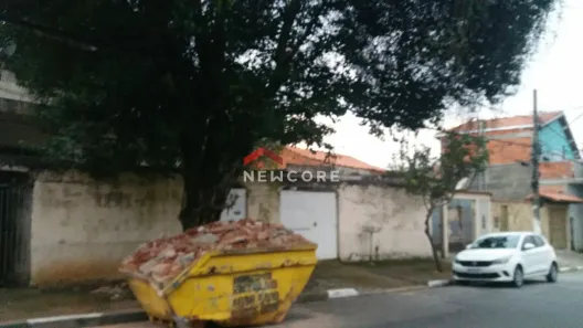 Lote/Terreno à venda, 750m² no Vila Júlia, Poá