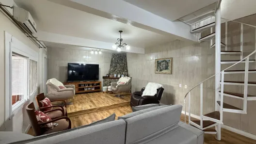 Sobrado com 2 Quartos à venda, 132m² no Três Vendas, Pelotas