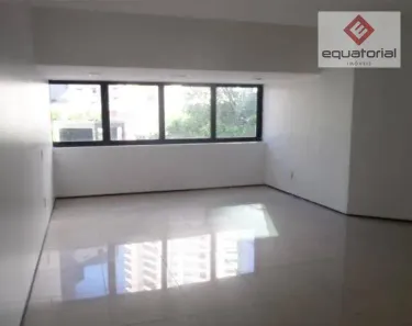 Apartamento com 3 Quartos à venda, 194m² no Meireles, Fortaleza
