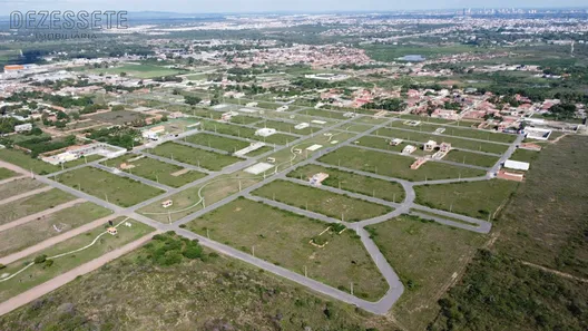 Lote/Terreno à venda, 317m² no Novo Horizonte, Feira de Santana
