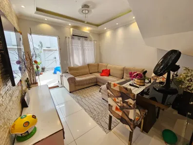 Casa com 2 Quartos à venda, 74m² no Nossa Senhora de Fátima, Nilópolis