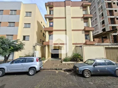 Apartamento com 3 Quartos para alugar, 120m² no Saraiva, Uberlândia