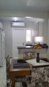 Casa de Condomínio com 2 Quartos à venda, 49m² no Restinga, Porto Alegre