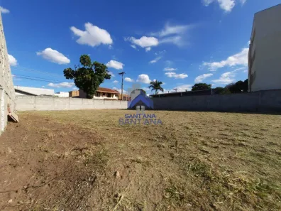 Lote/Terreno para venda ou aluguel, 700m² no Parque São Luís, Taubaté