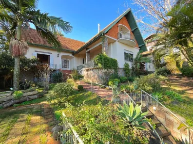 Casa com 4 Quartos à venda, 374m² no Vila Assunção, Porto Alegre