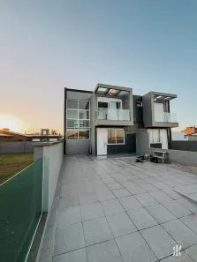 Sobrado com 4 Quartos à venda, 153m² no Imbé, Imbé
