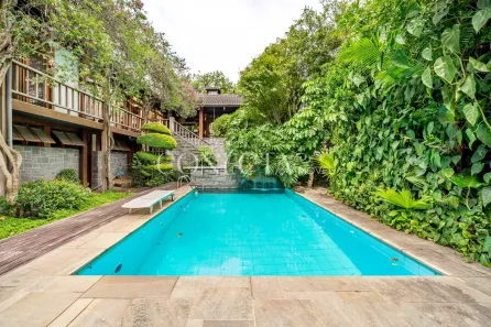 Casa com 4 Quartos para venda ou aluguel, 650m² no Alphaville, Santana de Parnaíba