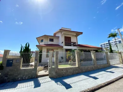 Casa com 4 Quartos à venda, 255m² no Capoeiras, Florianópolis