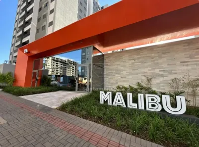 Apartamento com 2 Quartos para alugar, 71m² no Aurora, Londrina