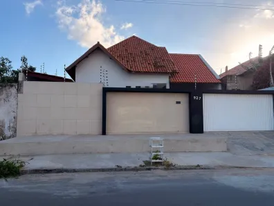 Casa com 3 Quartos à venda, 155m² no Jardim Tavares, Campina Grande
