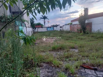 Lote/Terreno com 1 Quarto à venda, 502m² no Três Figueiras, Porto Alegre