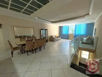 Sobrado com 3 Quartos à venda, 220m² no Vila Mathias, Santos
