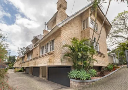 Casa de Condomínio com 3 Quartos à venda, 351m² no Jardim Isabel, Porto Alegre
